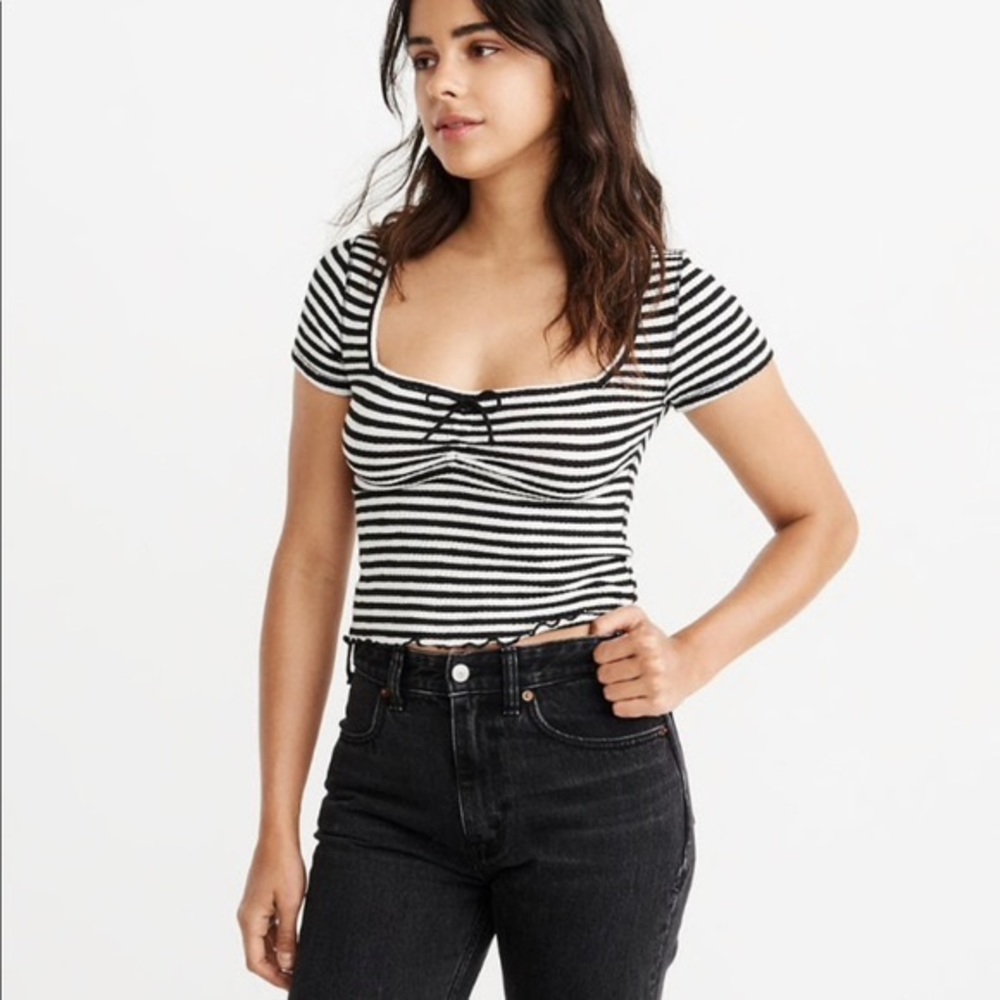 ❤️ Abercrombie and Fitch Ribbed Square Neck Top
